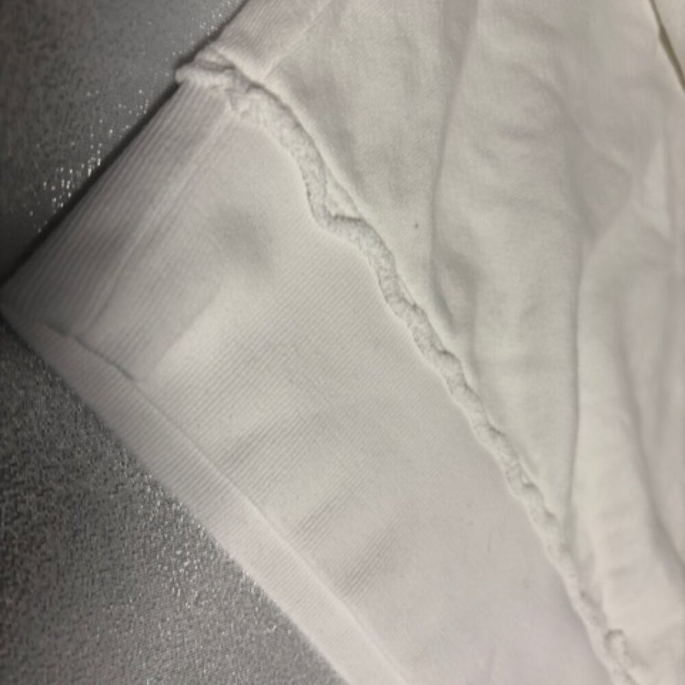 ELECTRIC & ROSE TIME TO LIVE WHITE TOP W/DISTRESSED SEAMS NWT XS - Picture 2 of 6